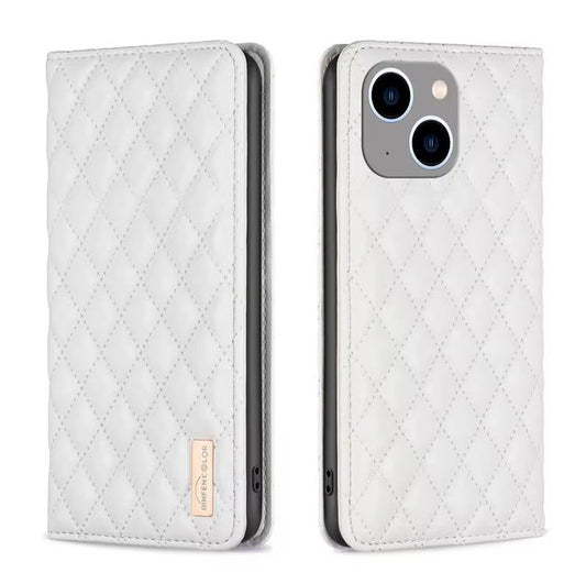White iPhone SE (3rd Gen) leather case