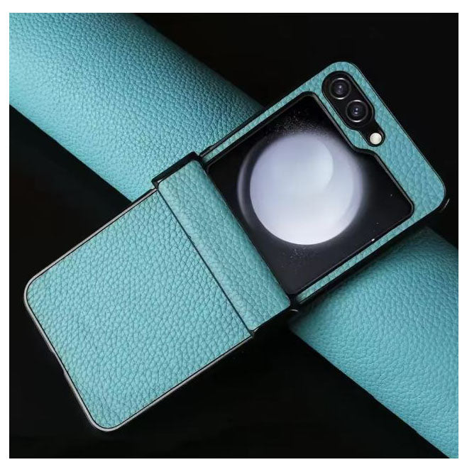 Flip 6 leather case with camera protection
