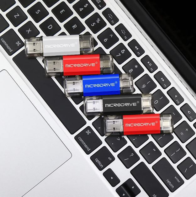 Dual connector Microdrive 64GB USB Stick