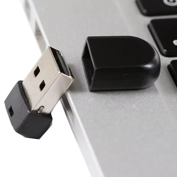 Portable 4GB USB flash drive for storage